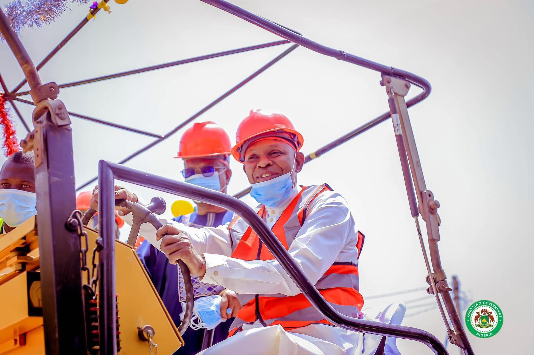 CONSTRUCTION OF KWAGAR KANAWA-NASARA FEEDER ROAD IN GEZAWA L.G.A